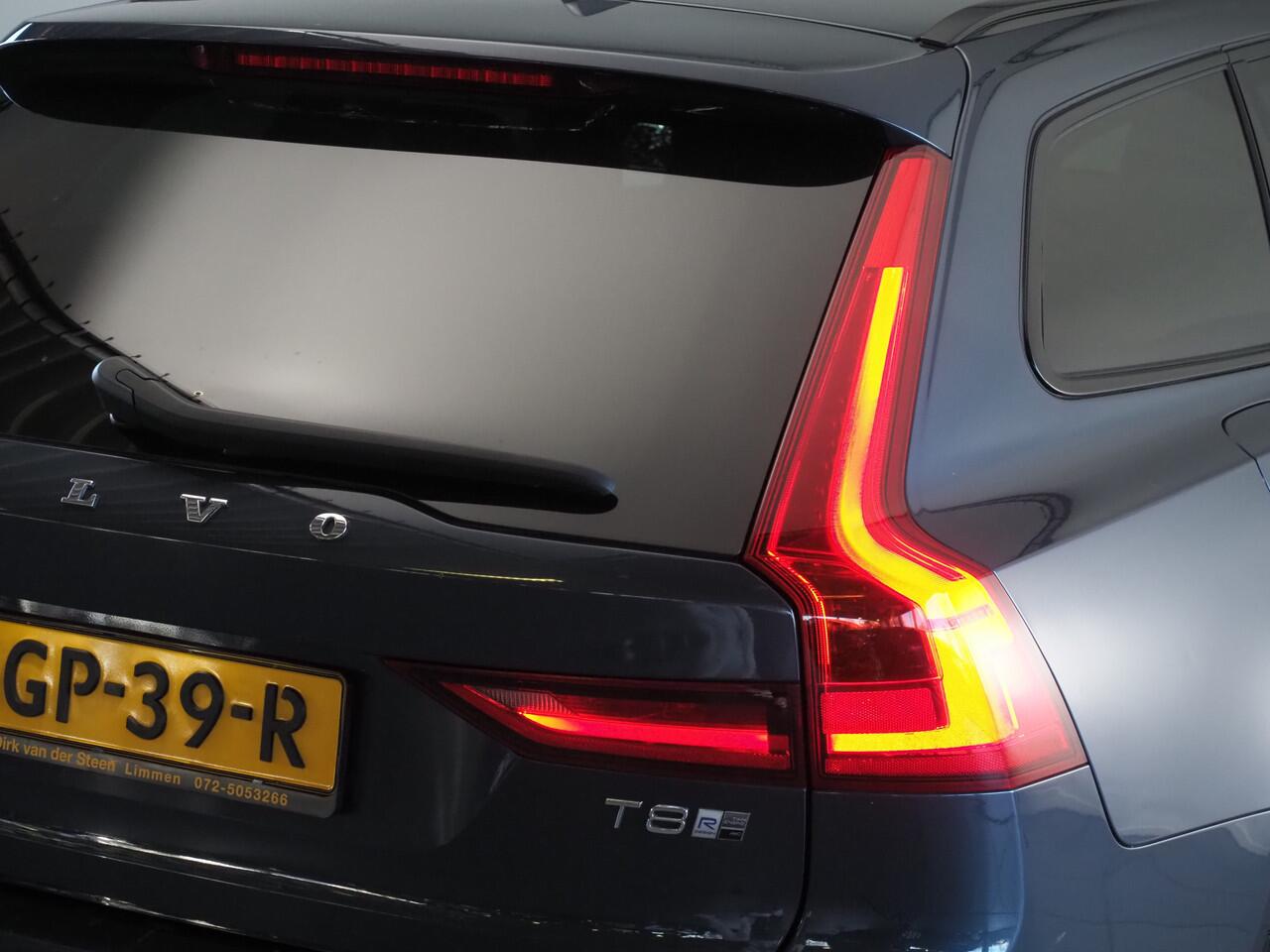 Volvo V90 2.0 T8 AWD Plug-in Hybrid R-Design | Luchtvering | Stoelventilatie | Massagestoelen | Panoramadak | Dodehoekdetectie | Pilot Assist | Head-Up Display | Stoelverwarming