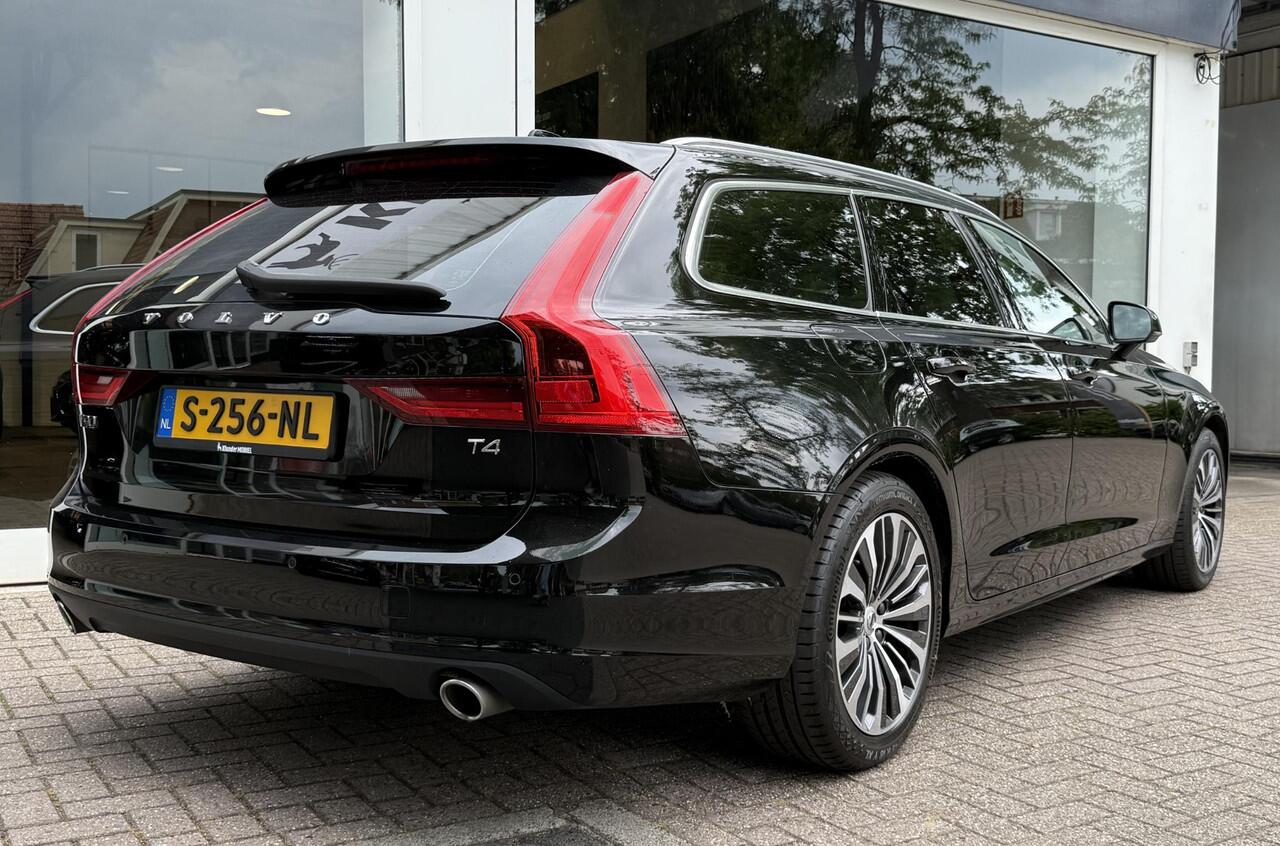 Volvo V90 2.0 T4 Momentum Pro |DAB|Adapt.Cruise|PDC v+a|