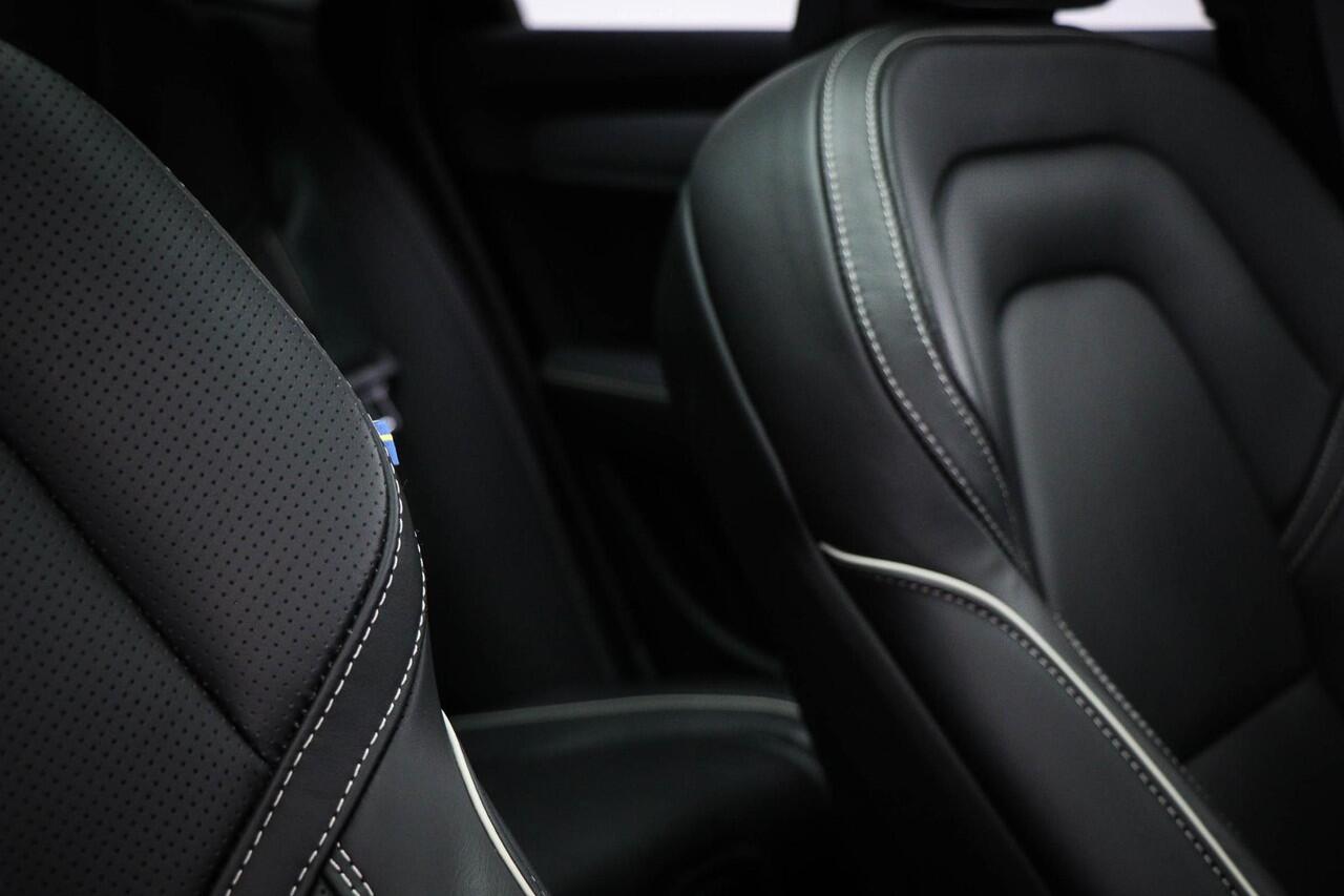 Volvo V90 2.0 T6 Plug-in hybrid AWD Ultimate Dark | LEDER PACK | PANORAMADAK | 360 CAMERA | TREKHAAK