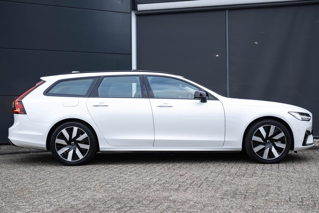 Volvo V90 T6 Automaat AWD Ultra Dark | Verwarmde Voorstoelen en Stuurwiel | Standkachel | Panoramisch Schuif-/Kanteldak | Harman Kardon Premium Audio | 360º Camera | Gelamineerde zijruiten en achterruit | Zonnescherm Zijramen Achter