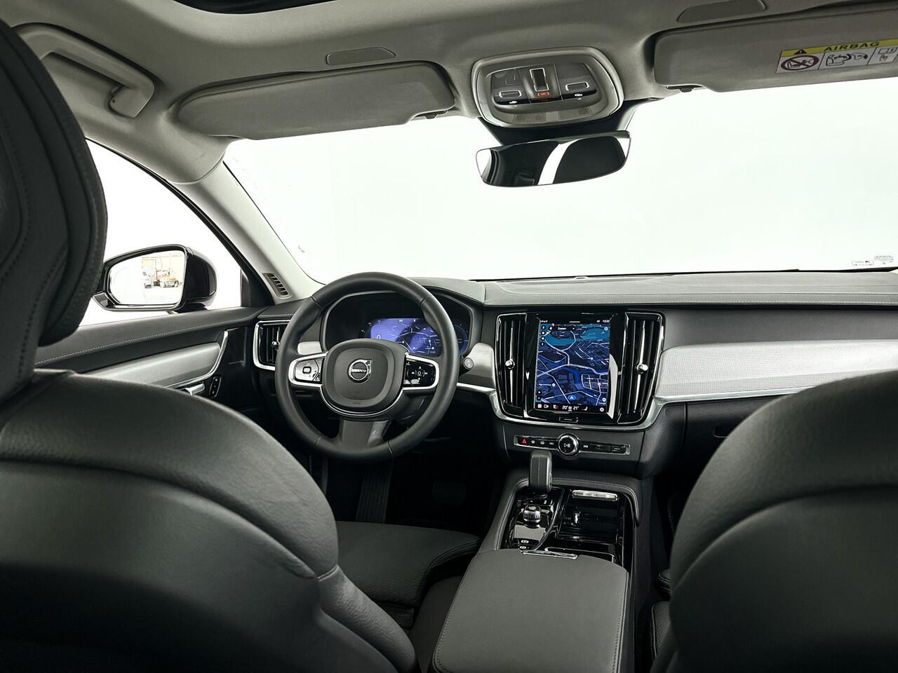 Volvo V90 T8 Plug-in hybrid AWD Ultra Dark | Panoramadak | 360° camera | Harman Kardon | Stoel- en Stuurverwarming | Trekhaak