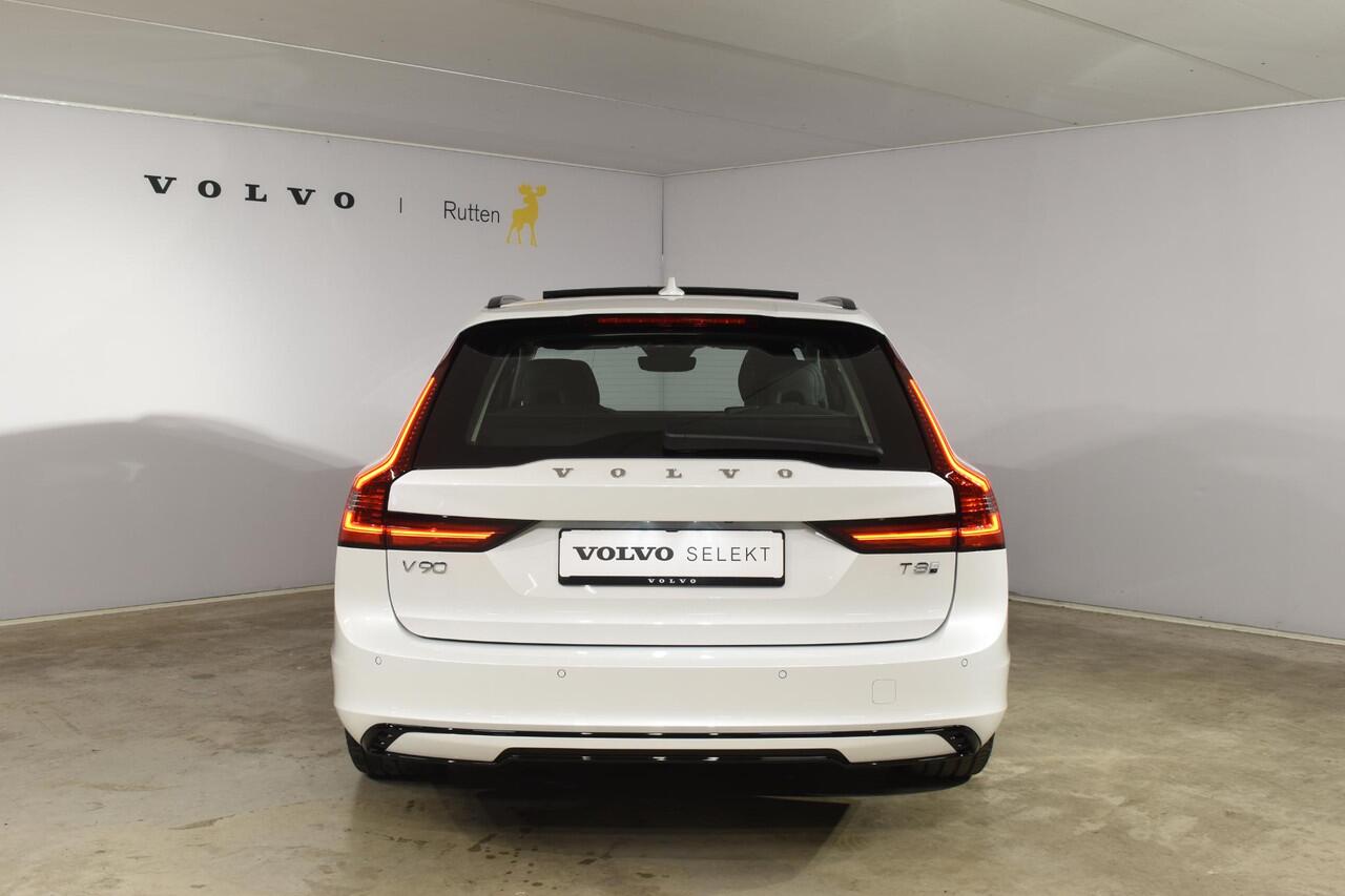 Volvo V90 T8 455PK Automaat Plug-in Hybrid AWD Ultra Dark / Navigatie / 360 Camera / Harman Kardon / Stuur & Stoelverwarming / Gelaagde Zijruiten / LM Velgen / Trekhaak