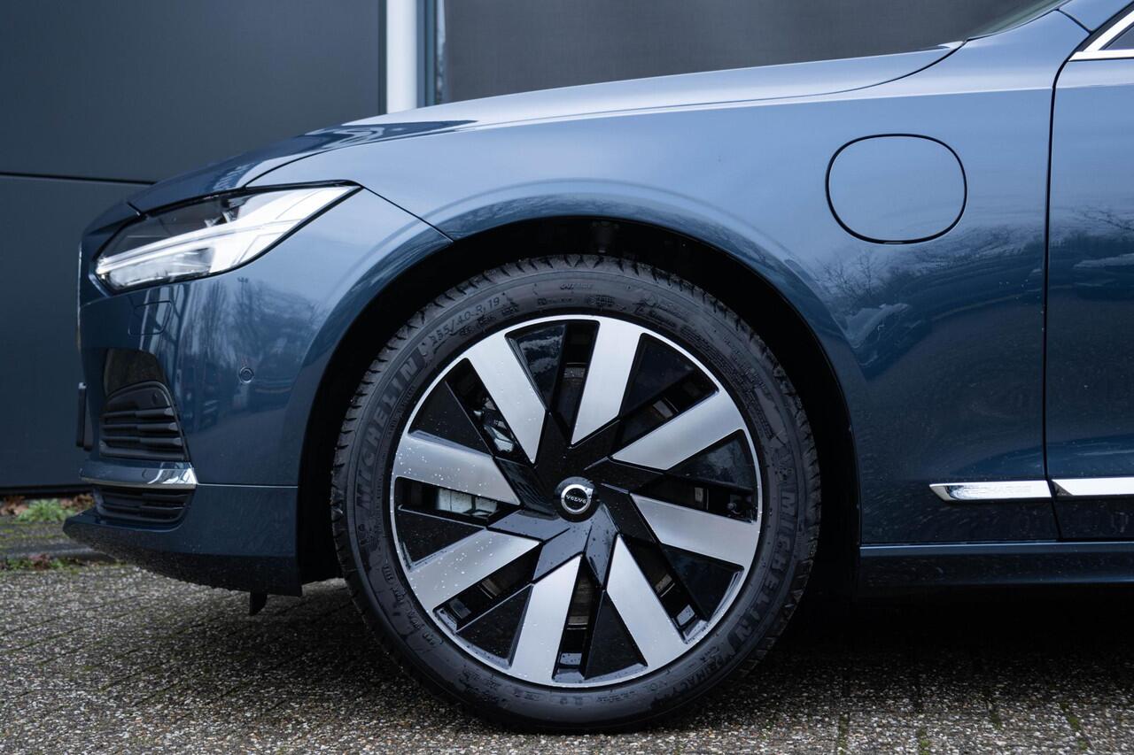 Volvo V90 T6 Automaat Plug-in hybrid AWD Ultra Bright | Verwarmbare voorstoelen | Verwarmbaar stuurwiel | Verwarmbare achterbank | Panoramadak | Premium audio by Harman Kardon | Rondom zichtcamera | 19 inch Lichtmetalen velgen | Alarmklasse 3