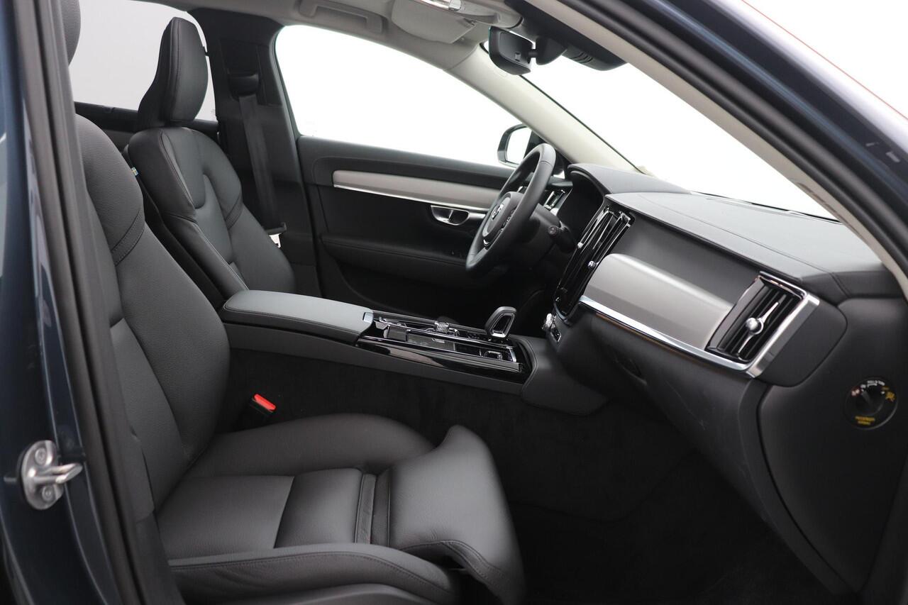 Volvo V90 T6 Plug-in hybrid Ultra Dark | Luchtvering Achter | 360° Camera | 20 Inch | Trekhaak | Head-Up