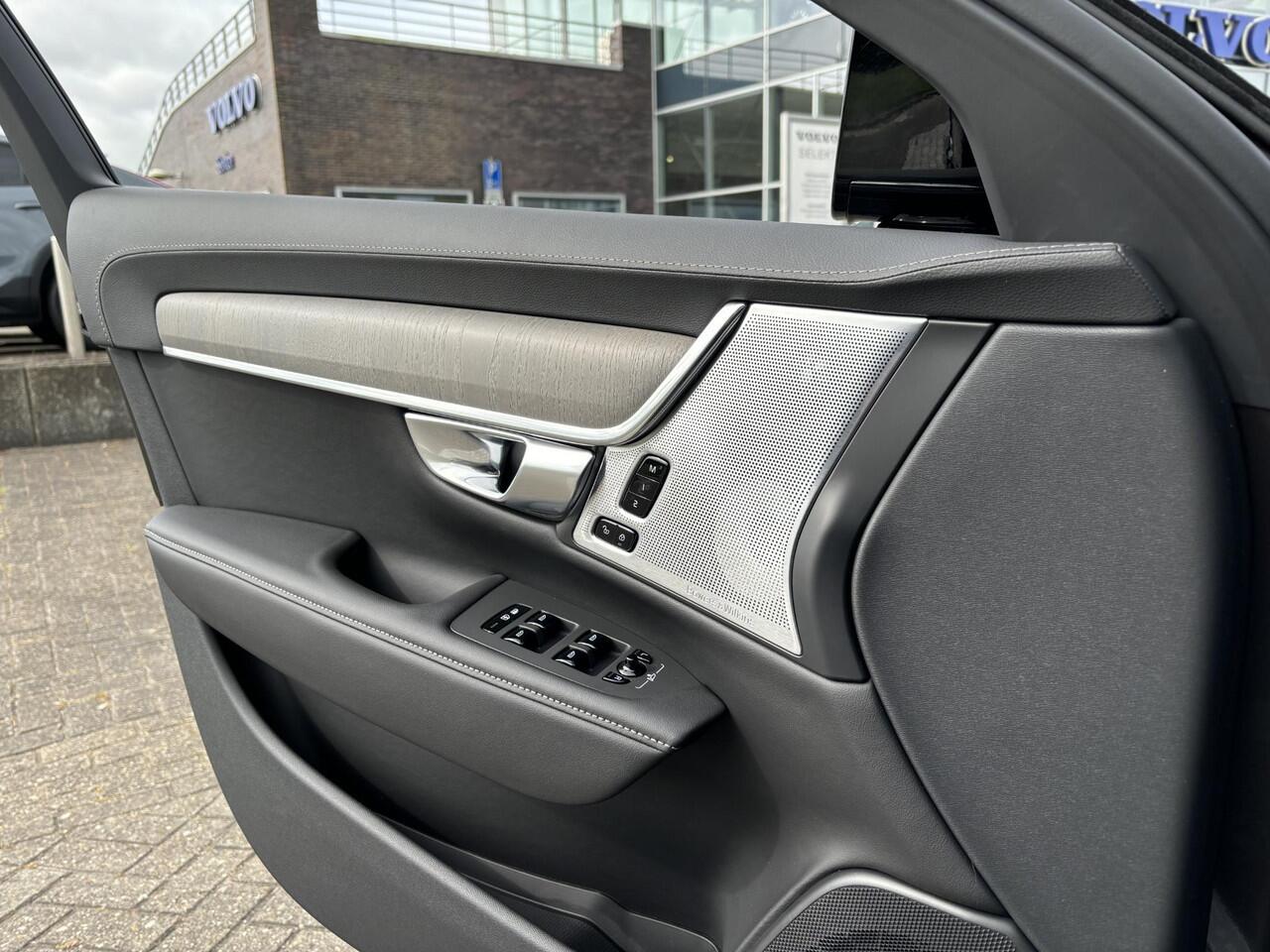 Volvo V90 T8 Plug-in hybrid AWD Ultra Executive Edition | Modeljaar 2026 | Privacy Glas | Bowers & Wilkins | Luchtvering | Massagestoelen |