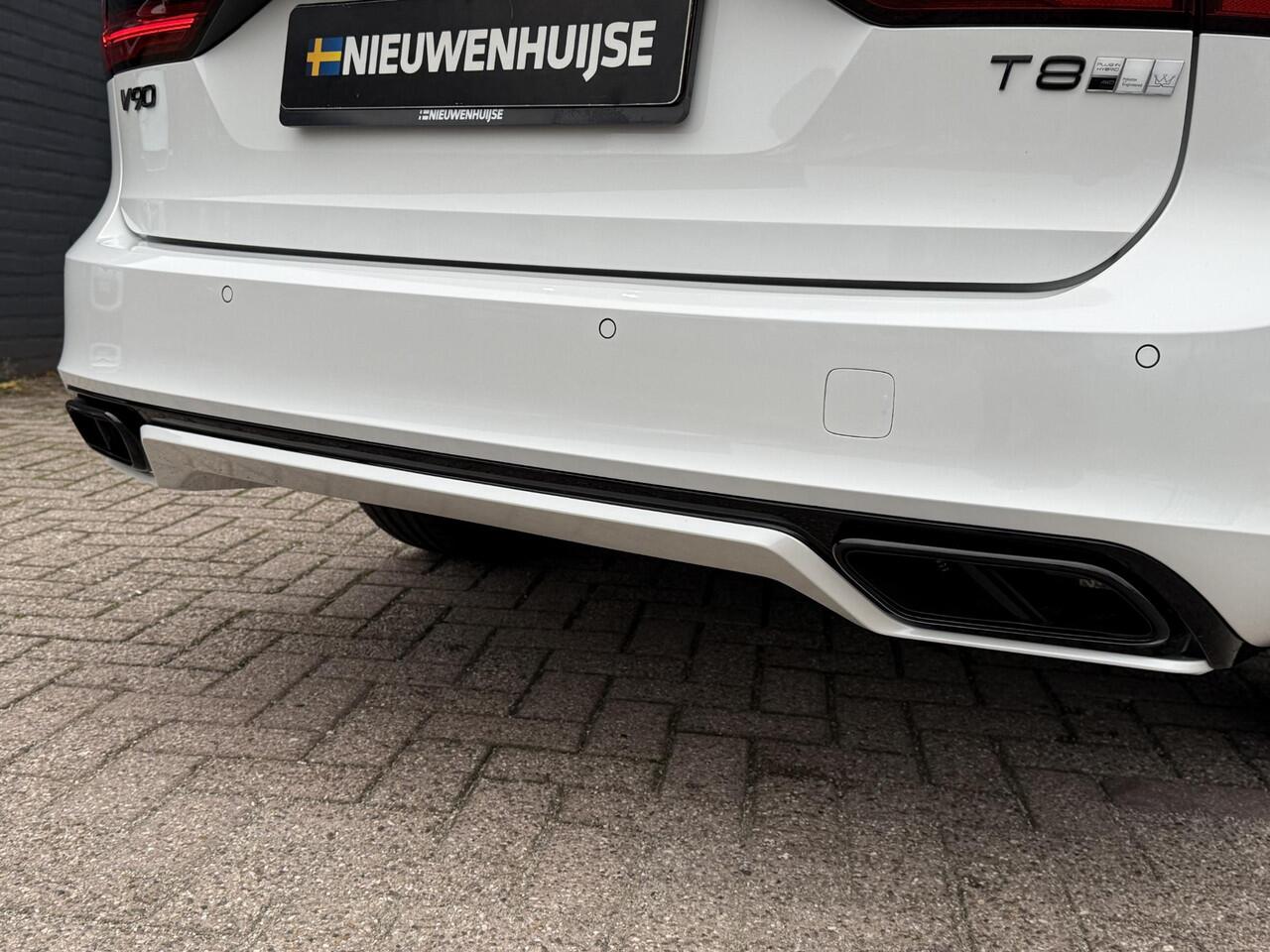 Volvo V90 2.0 T8 Plug-in hybrid AWD Ultra Executive Edition | Polestar Engineerd | Custum Sport uitlaat | Trekhaak | Luchtvering | Bowers & Wilkins | Massage | Stoel Verwarming-Koeling | 360° |