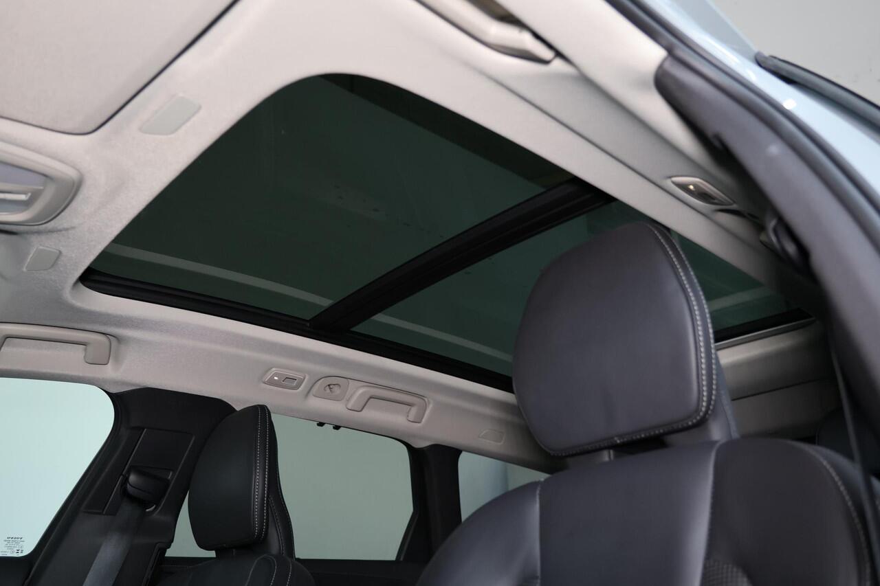 Volvo V90 T6 Recharge AWD Plus Dark - Luchtvering - Panorama/schuifdak - IntelliSafe Assist & Surround - Harman/Kardon audio - Parkeercamera achter - Verwarmde voorstoelen, stuur & achterbank - Parkeersensoren voor & achter - Elektr. bedienb. voorstoelen met geheug