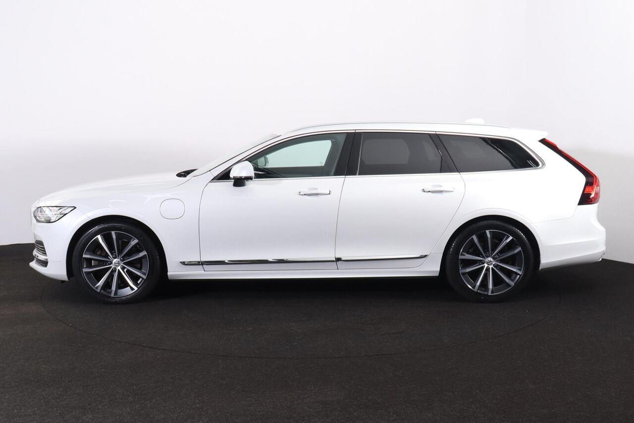 Volvo V90 T6 AWD Inscription - IntelliSafe Assist & Surround - Harman/Kardon audio - Adaptieve LED koplampen - Parkeercamera achter - Verwarmde voorstoelen, stuur & achterbank - Parkeersensoren voor & achter - Elektr. bedienb. voorstoelen met geheugen - Standkachel