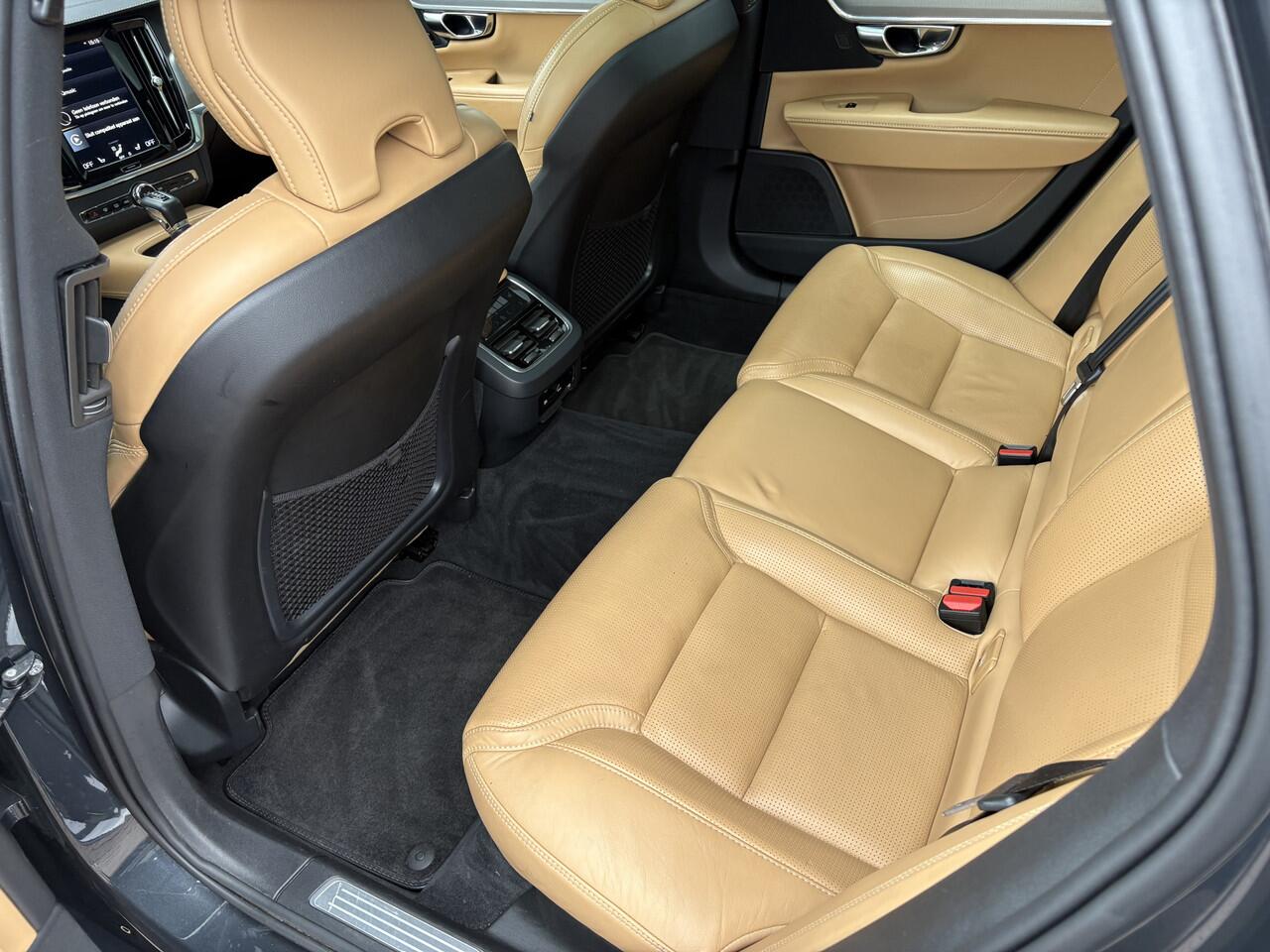 Volvo V90 2.0 T4 Inscription, pano, leder, camera/cruise/climate e.d.