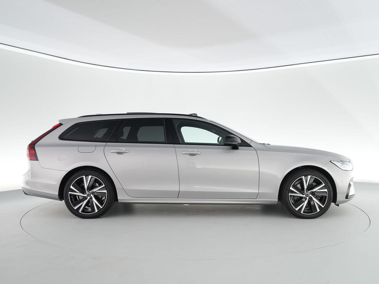 Volvo V90 T6 Ultra Dark 2.0 350pk Plug-in hybrid AWD |Bowers&Wilkens|panoramadak|memoy|HUD|lederen sportstoelen|Apple Carplay|elek. trekhaak|360 camera|blind spot|stoel en stuurverwarming|