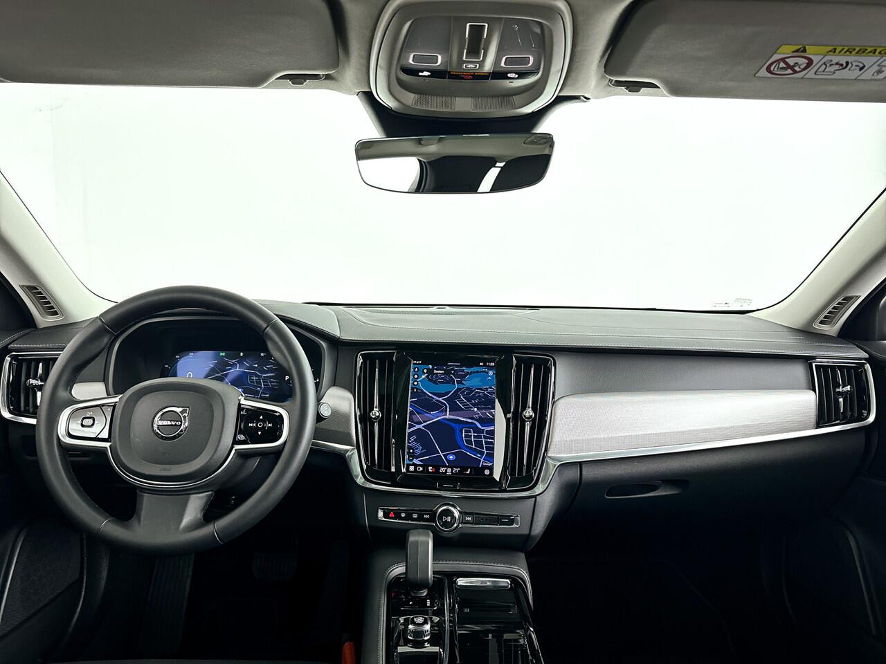 Volvo V90 T8 Plug-in hybrid AWD Ultra Dark | Panoramadak | 360° camera | Harman Kardon | Stoel- en Stuurverwarming | Trekhaak