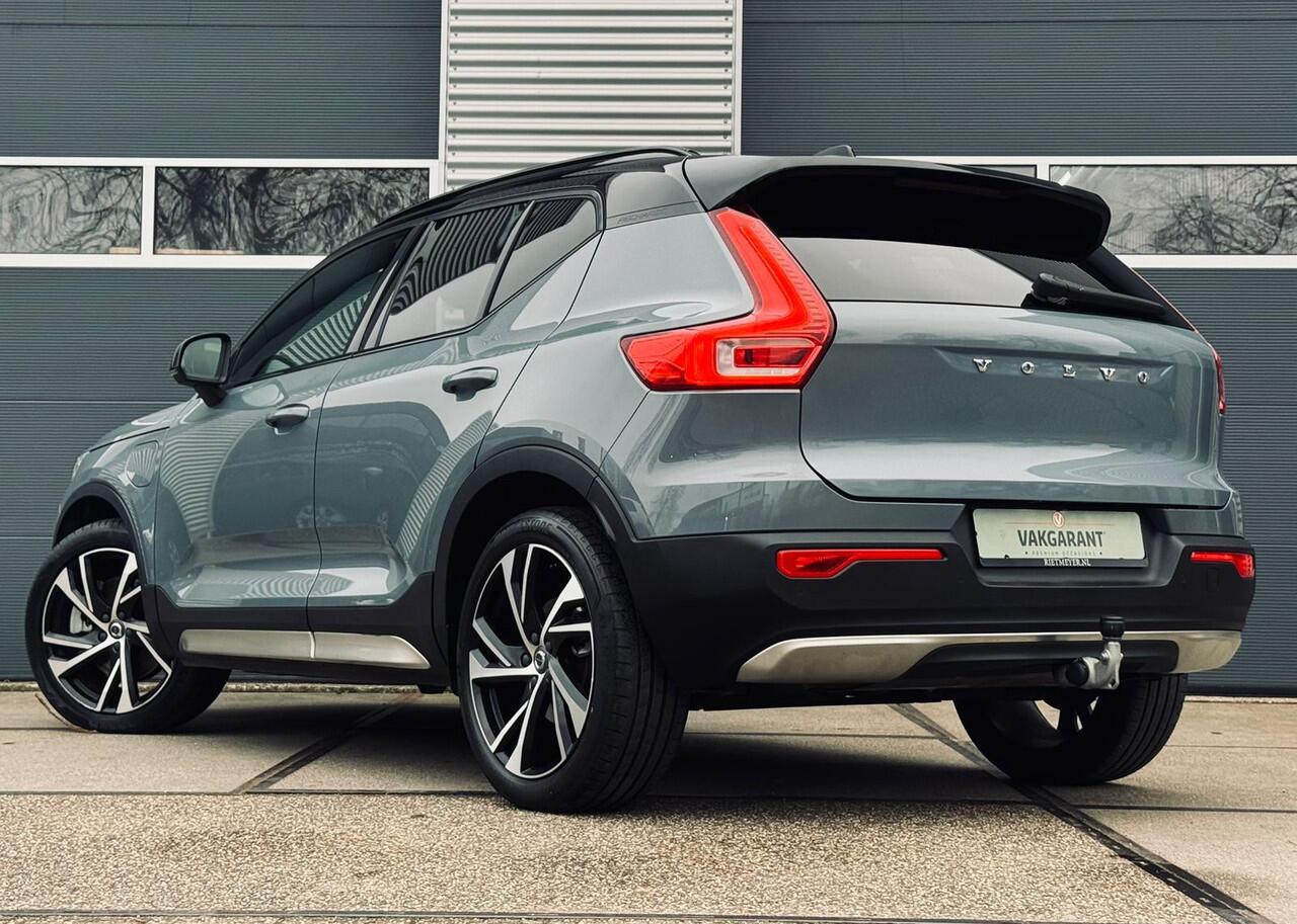 Volvo XC40 1.5 T5 R-Design |Pano |Harman/Kardon |Trekhaak |Sfeer |Alcantara