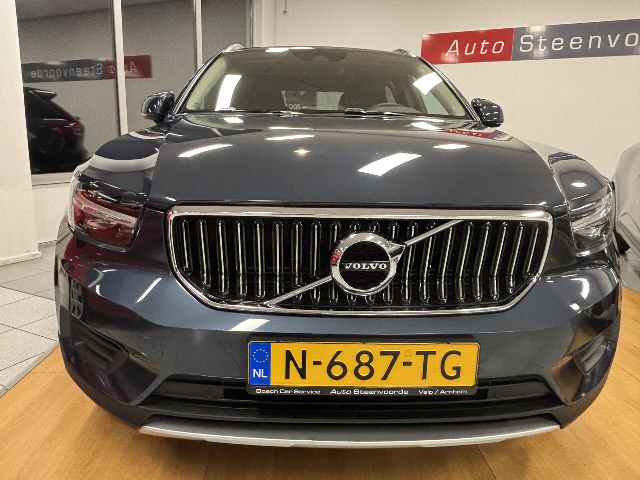 Volvo XC40 1.5 T4 Recharge Inscription - NL auto met NAP - LEER -CARPLAY - NAVI 4 nieuwe ALL SEASON BANDEN _ ONDERHOUD _ APK