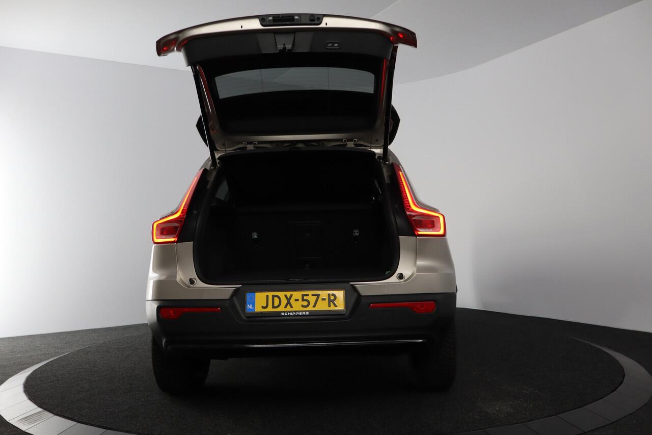 Volvo XC40 1.5 T4 Plus Dark | 360 Camera | Navigatie |