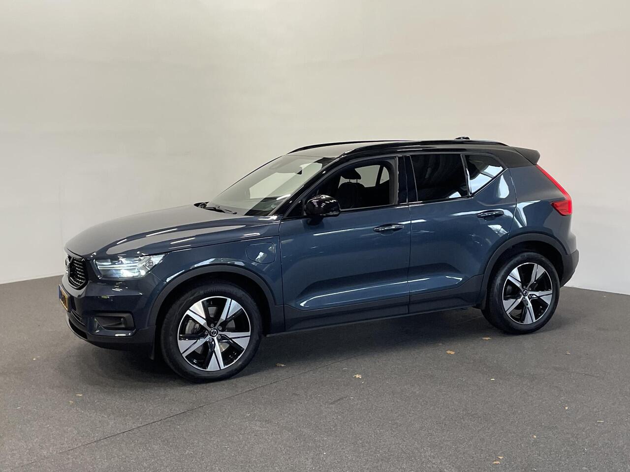 Volvo XC40 1.5 T5 262pk Recharge R-Design Navigatie Apple Carplay/ Android Auto Camera Parkeersensoren Cruise Control Stoelverwarming Full Led Virtual Cockpit Climate Control Lichtmetalen velgen