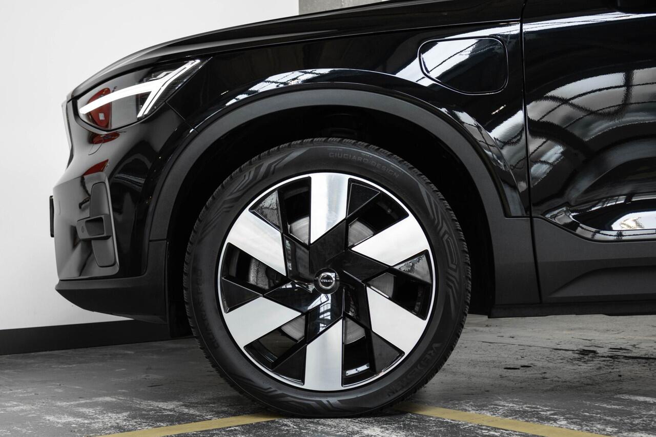 Volvo XC40 1.5 T4 Recharge Inscription | Panoramadak | Harman Kardon Premium Audio | Electrische wegklapbare trekhaak | lederen bekleding | Stoelverwarming | 20 INCH | BLIS | Adaptive Cruise Control | Electrische bedienbare voorstoelen