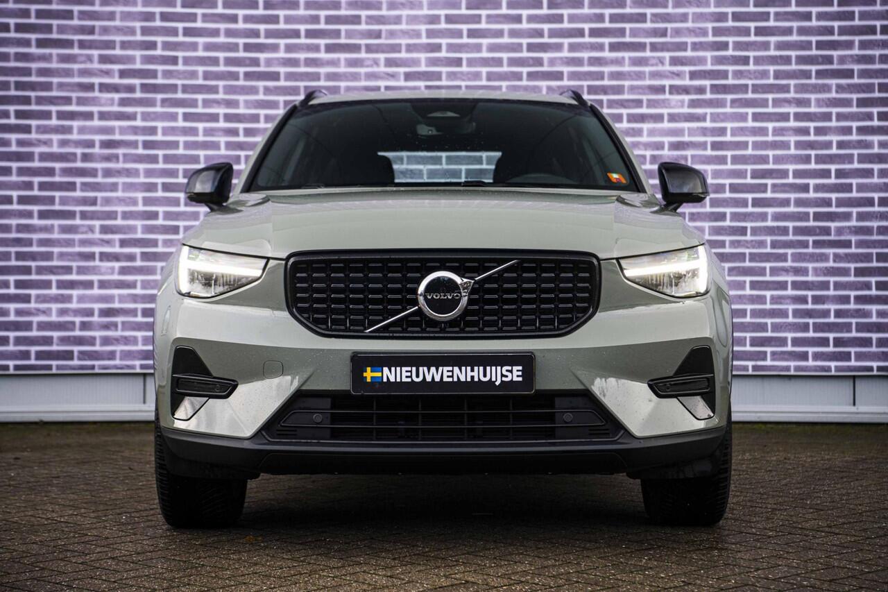Volvo XC40 2.0 B4 Plus Dark | Trekhaak | Adaptive Cruise Control | Dode hoek detectie BLIS | Harman/Kardon audio | Elektrische stoelverstelling | Stoel- en stuurverwarming | Verwarmde Voorruit |