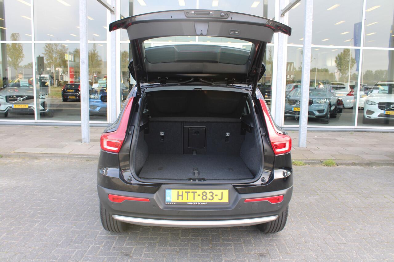 Volvo XC40 B3 Automaat Core | Camera | AppleCarplay | El. Voorstoelen | Parkeersensoren V+A | DAB