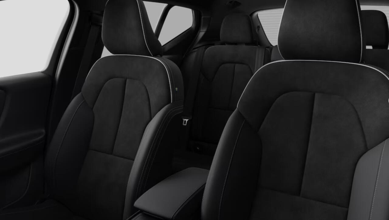 Volvo XC40 B4 Plus Dark l Verwarmbare voorruit l Visual Park Assist