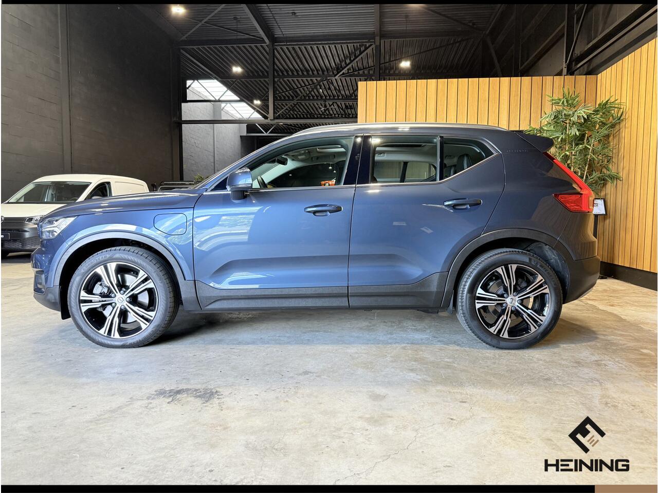 Volvo XC40 1.5 T5 Recharge Inscription Expression Navi. Panoramadak. Apple-carplay. Harman/kardon