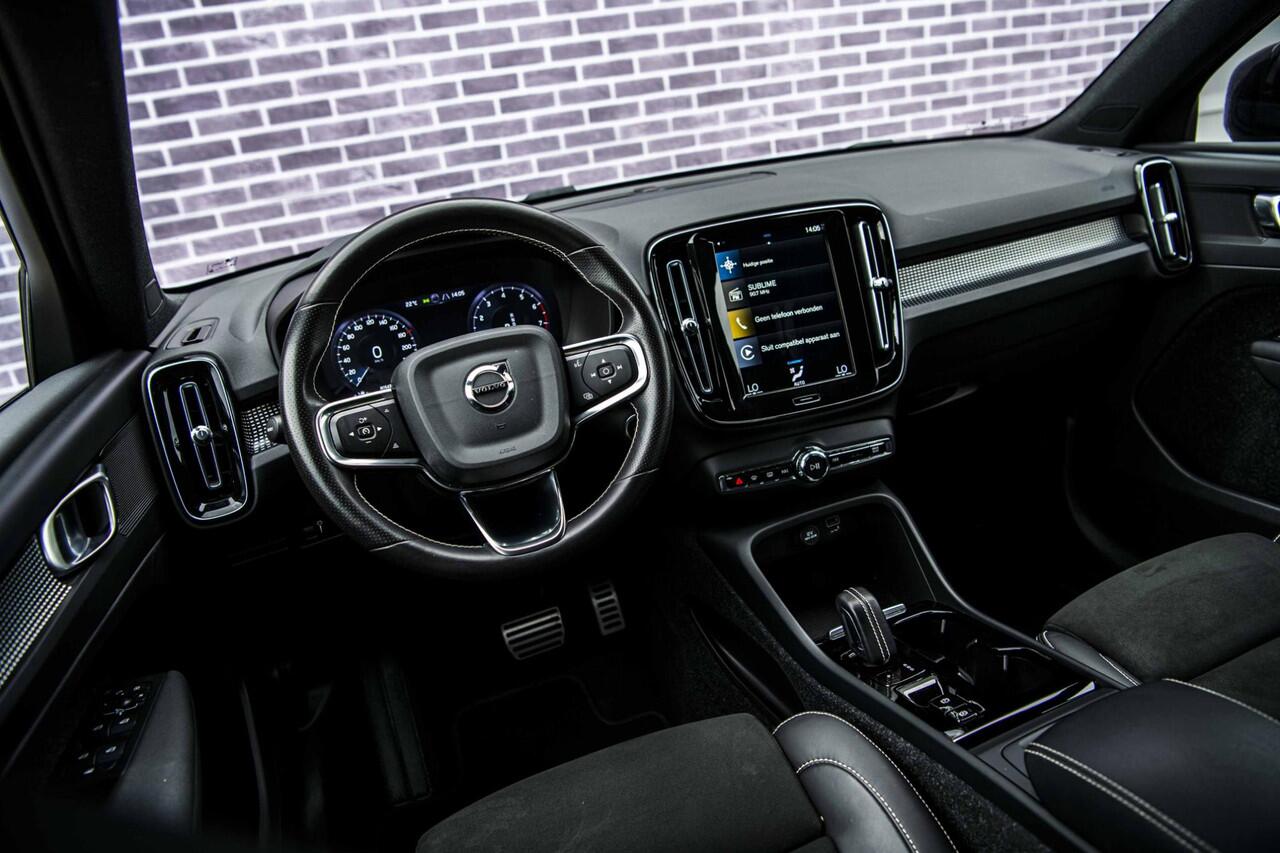 Volvo XC40 1.5 T2 R-Design | Adaptieve Cruise Control | Dode Hoek Detectie | Parkeer Camera | Parkeersensoren Voor en Achter |