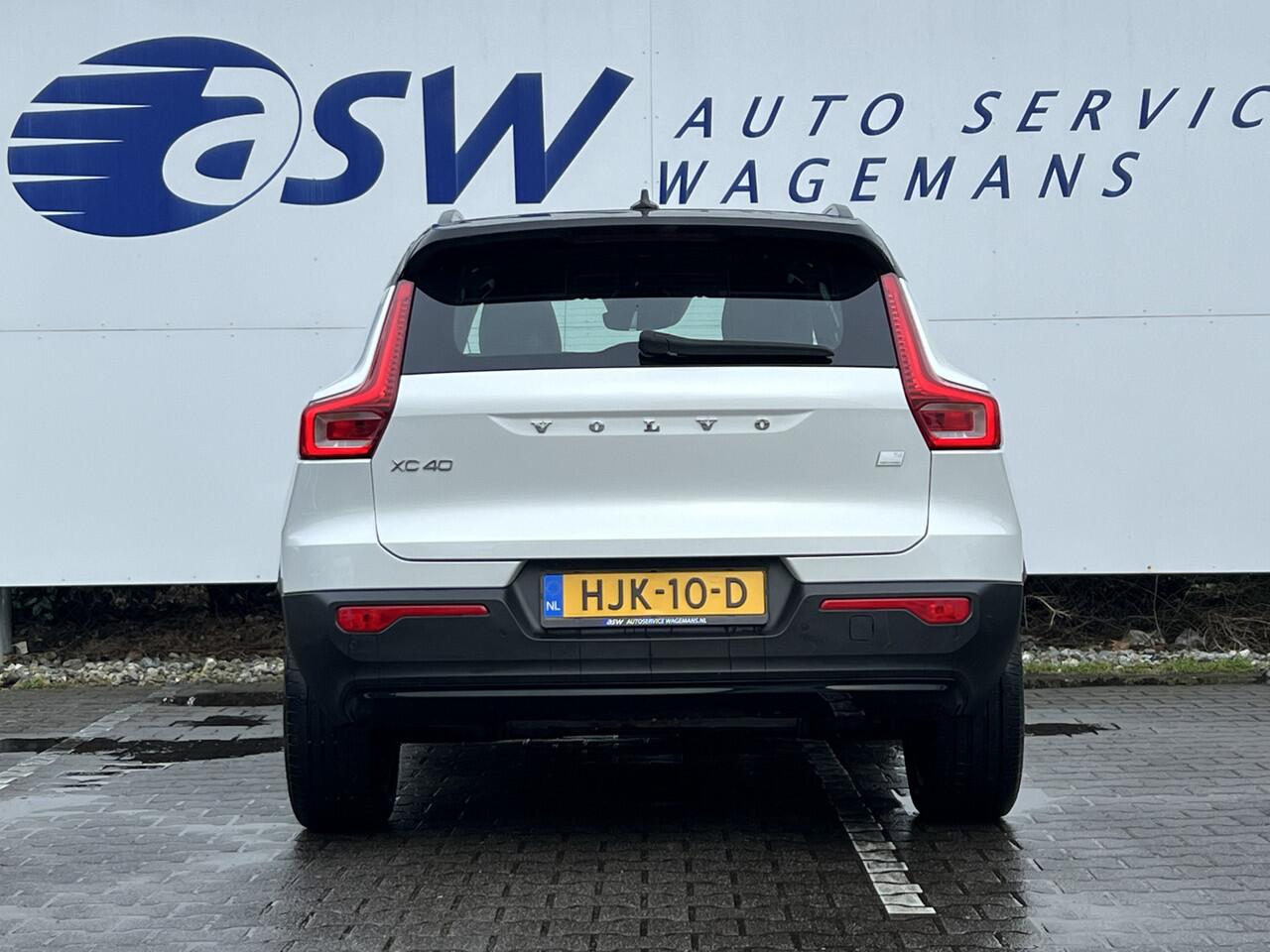 Volvo XC40 1.5 T4 Recharge R-Design | Navi | Trekhaak | CarPlay | Camera | LED | DAB | 19 inch