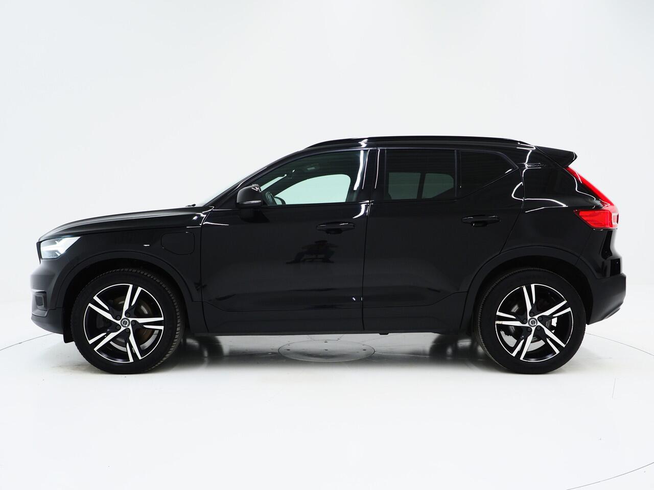 Volvo XC40 1.5 T5 Recharge R-Design | Panoramadak | Pilot Assist | Leder | Keyless | Camera | Memory | Carplay