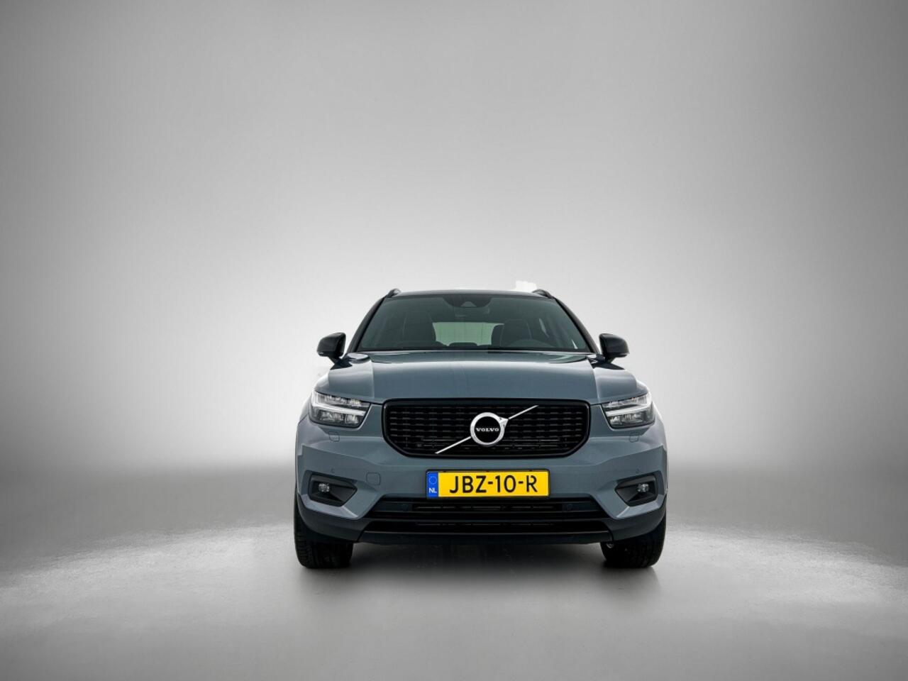 Volvo XC40 1.5 T5 R-Design Pilot Assist | Trekhaak | Keyless | BLIS | Clima
