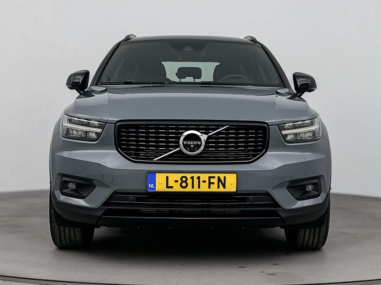 Volvo XC40 1.5 T5 Recharge R-Design Expression | Climate Pack | Cruise Control | Navigatie | Lichtmetalen velgen 18"| Panorama-Dak | Trekhaak