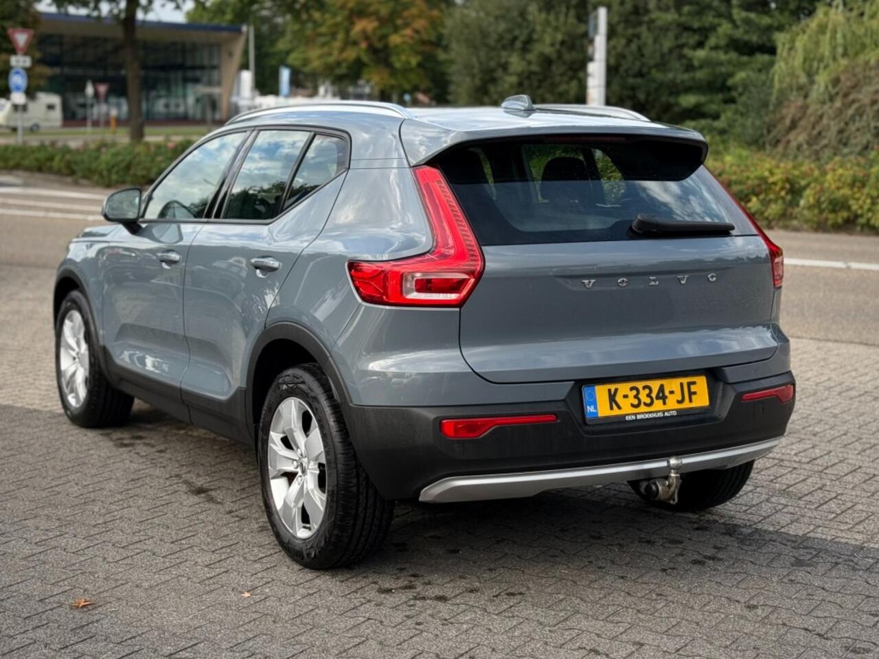 Volvo XC40 1.5 T2 MOMENTUM TREKHAAK LED STOEL/STUUR VERW. ADD CRUISE