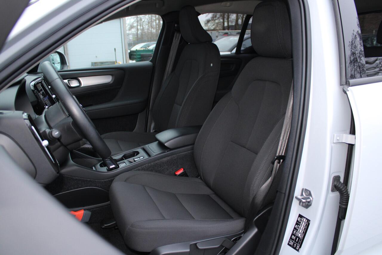 Volvo XC40 T2 automaat Business Pro | Adaptieve Cruise | Park assist camera | Dealer onderhouden