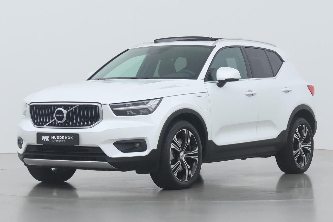 Volvo XC40 T5 Recharge Inscription Expr. | Panoramadak | 19 Inch | Keyless | Apple Carplay | Getint Glas