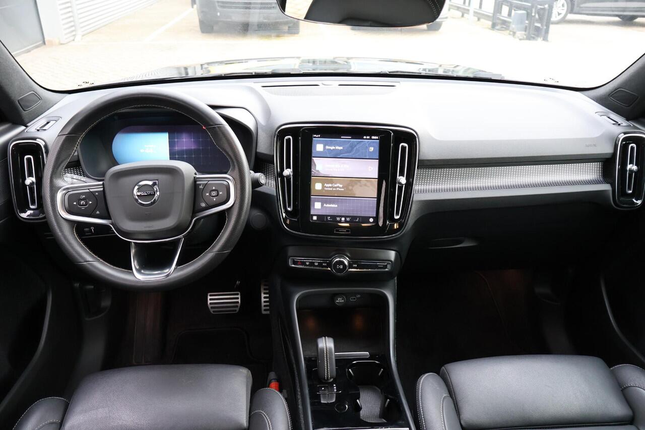 Volvo XC40 Recharge P8 AWD R-Design 1e Eigenaar | Volledig Onderh | BTW | NL-Auto | Trekhaak | Elek Stoel+memory | Elek Klep | Camera | Leder | 1 Kabel | Winterpack | Ad Cruise | Climate | Navi |