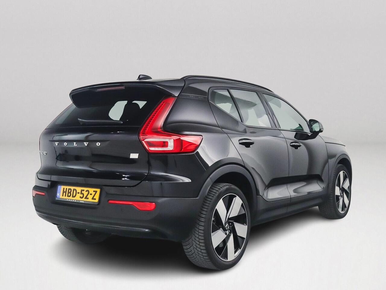 Volvo XC40 Single Motor Extended Range Plus 82 kWh | Stoel- en stuurverwarming | Parkeercamera
