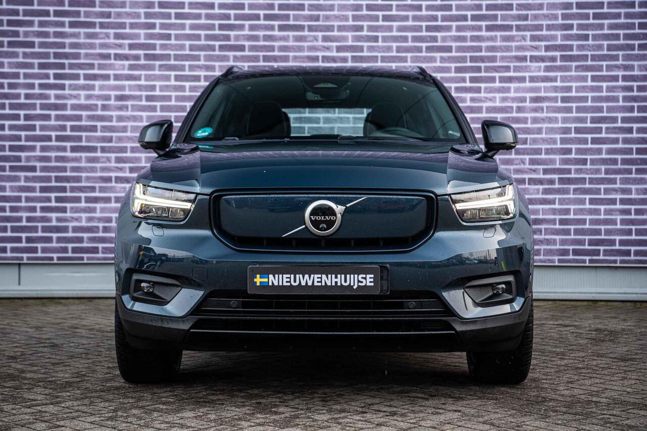 Volvo XC40 Recharge Twin Pro | Power Seats | Trekhaak | Panoramadak | 360 Camera | Harman Kardon | Adaptieve Cruise Control |