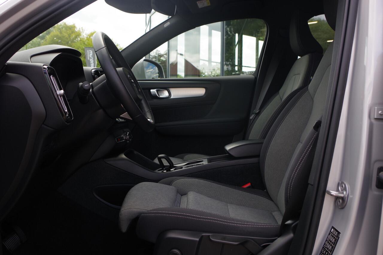 Volvo XC40 1.5 T4 Plug-in Hybrid Core Bright 211 PK, LED, Cruise Control, Climate Control, Camera, Carplay