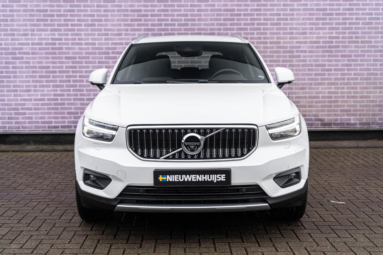 Volvo XC40 Recharge T5 Inscription Expression | Trekhaak | Adaptive cruise control | 360 camera | Harman Kardon audio | Stoel- en stuurwielverwarming | Elektrische stoelverstelling | Actieve LED koplampen |