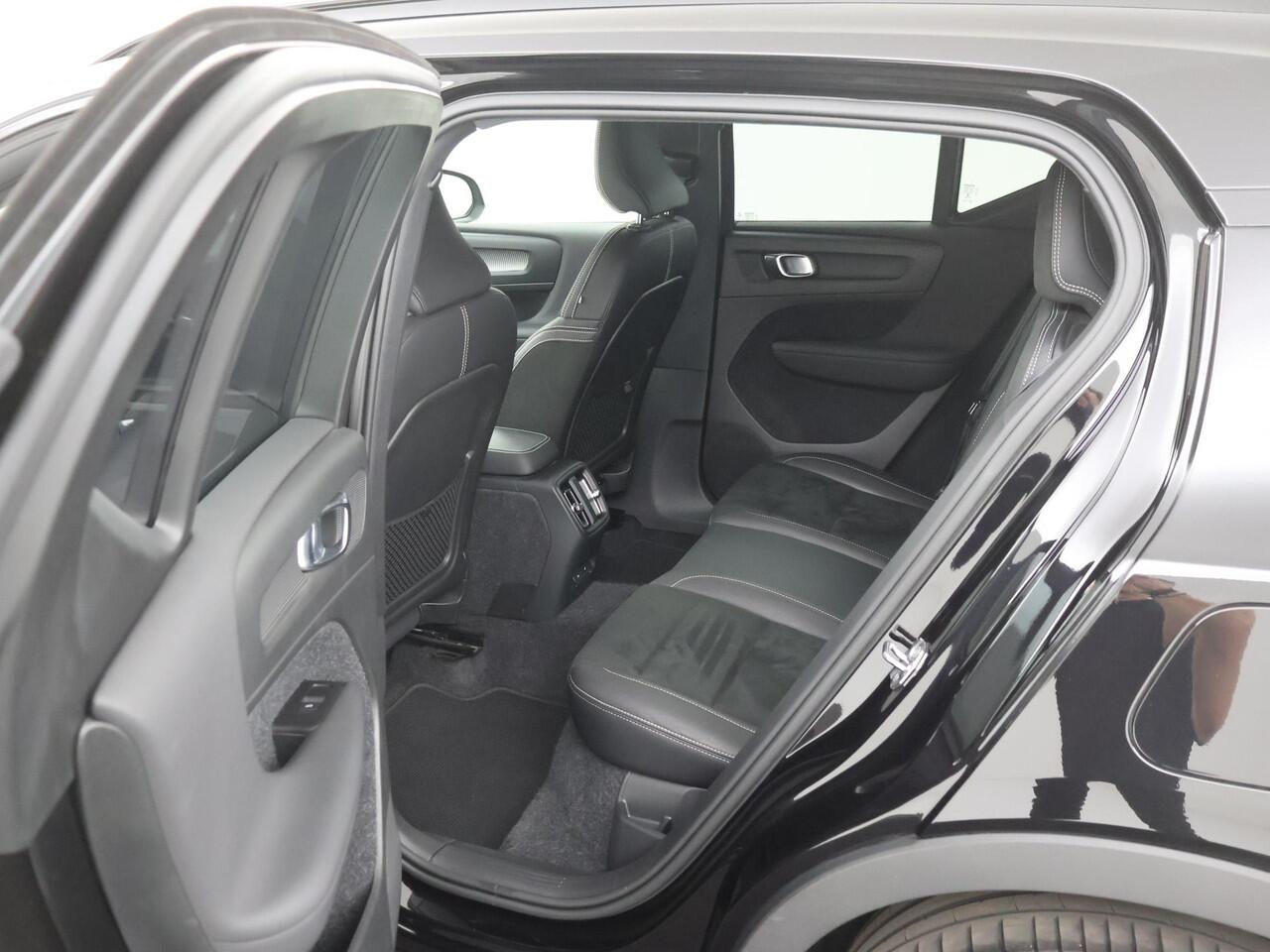 Volvo XC40 Recharge P8 AWD 408PK R-Design TREKH|MEMORYSTOEL|SOH91%|WARMTEPOMP|ACC|BLIS|LEER|WINTERPACK|ELEK.ACHTERKLEP