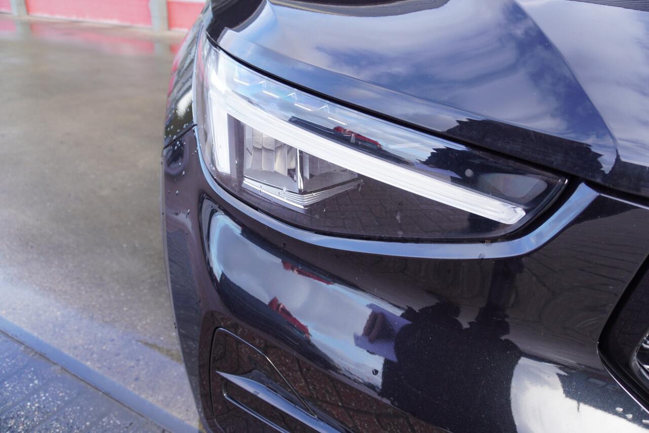Volvo XC40 1.5 T4 Recharge Dark Plus Hybride nr. V034 | Climate | Camera | Navi | Cruise | Panoramadak