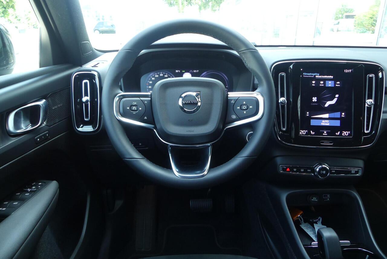 Volvo XC40 1.5 T4 Recharge R-Design FACELIFT! ADAPTIEVE CRUISE, MEMORY SEAT, HARMAN/KARDON, STOELVERWARMING, CLIMA, NAVI, ELEK. ACHTERKLEP, 9.673KM
