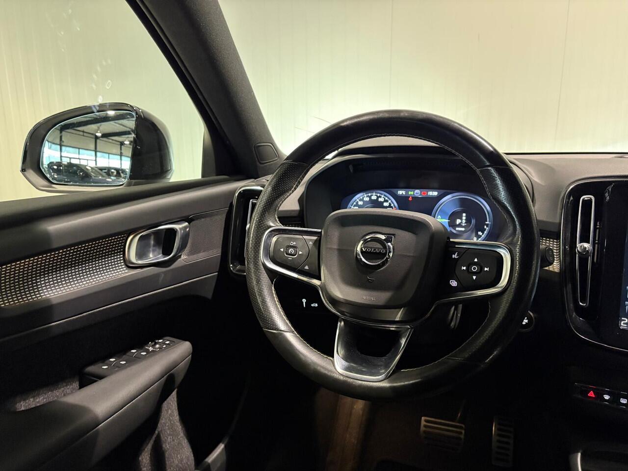 Volvo XC40 T5 Aut. Plug-in Hybrid R-Design ACC Trekhaak Parkeercamera 262pk