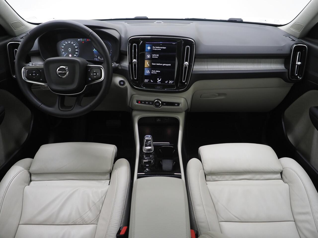 Volvo XC40 1.5 T5 Recharge Inscription | Panoramadak | Pilot Assist | Camera | Leder | Keyless | Memory | Carplay