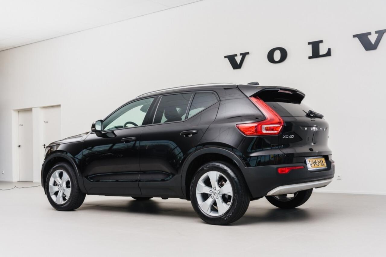 Volvo XC40 T3 Geartronic Momentum Pro, Park Assist Line