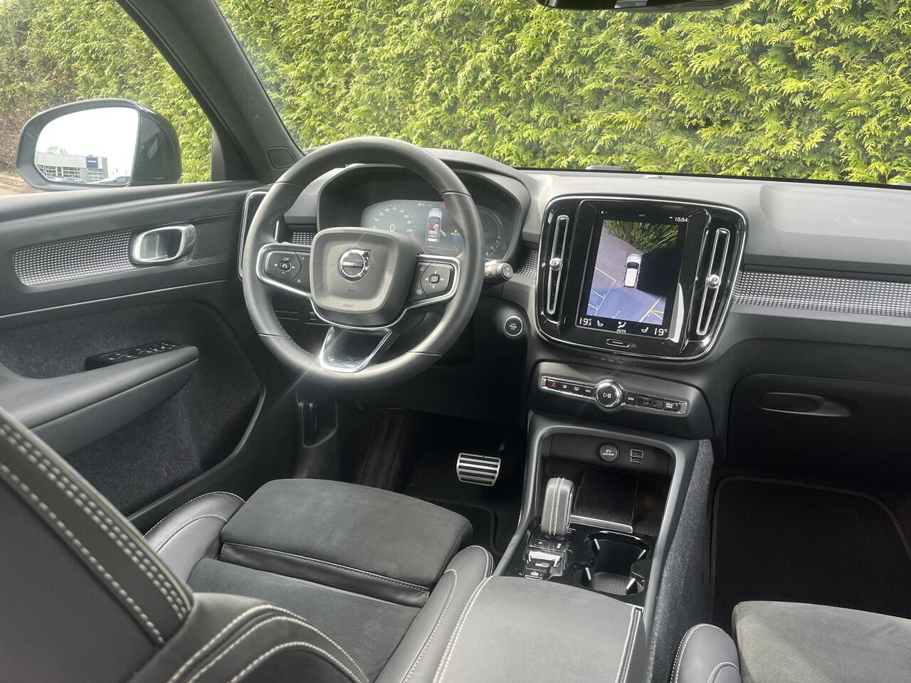 Volvo XC40 T4 Recharge R-Design | 360 Camera | Keyless | Stoelverwarming