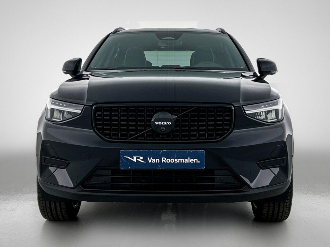 Volvo XC40 2.0 B4 Plus Black Edition | Panoramadak | 360 graden camera |