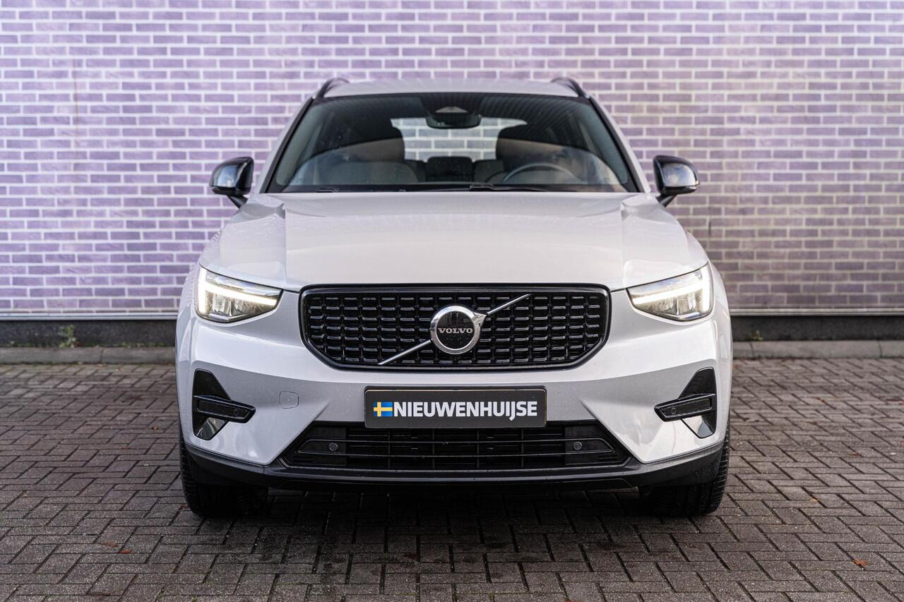 Volvo XC40 2.0 B4 Plus Dark | Trekhaak | Google | Dodehoekdetectie | Adaptieve Cruise Control | Stoel + stuurverwarming | 19" LM | Verwarmbare voorruit |