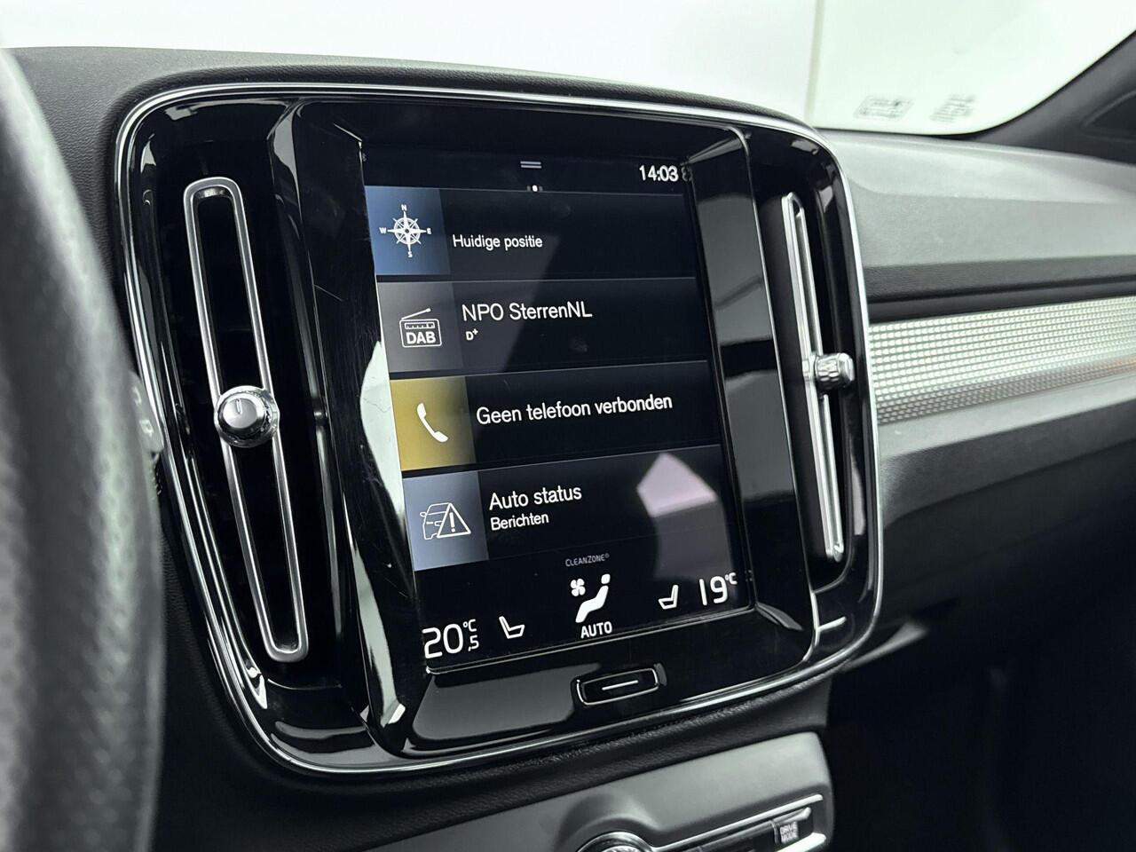 Volvo XC40 1.5 T5 Recharge R-Design Expression | Climate Pack | Cruise Control | Navigatie | Lichtmetalen velgen 18"| Panorama-Dak | Trekhaak