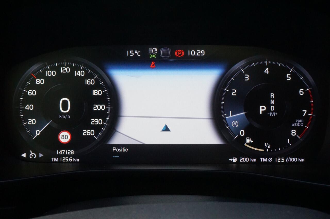 Volvo XC40 2.0 T4 R-Design | Automaat | Black Line | Panoramadak | Harman/Kardon | Trekhaak | Camera |