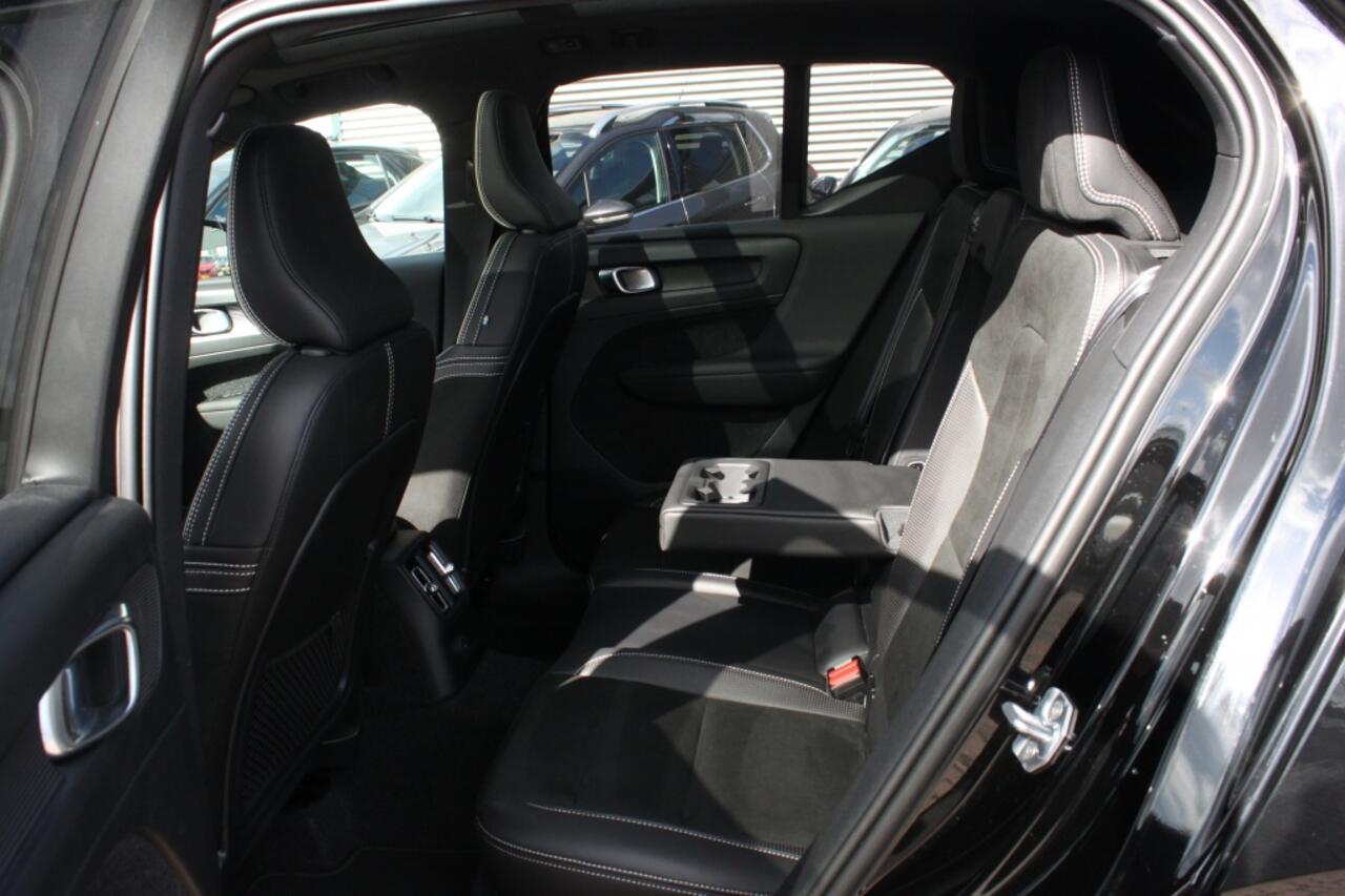 Volvo XC40 1.5 T5 TE R-Design, panoramadak, Harman Kardon, 262pk