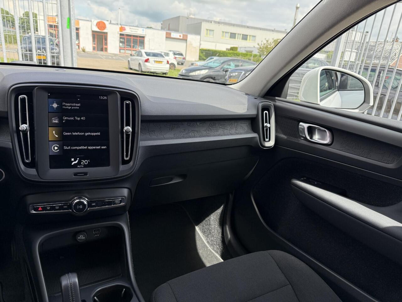 Volvo XC40 1.5 T2 Momentum | Navigatie | Camera| LED | Climate Controle | Keyless Start | DAB | Cruise Controle | Apple/Android CarPlay |